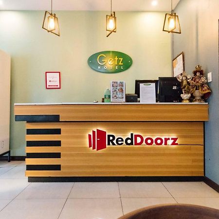 Hotel Reddoorz Plus @ Tayuman Manila Esterno foto